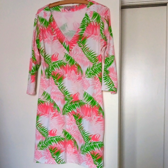 barbara gerwit Dresses & Skirts - Tropical Print V-Neck Dress